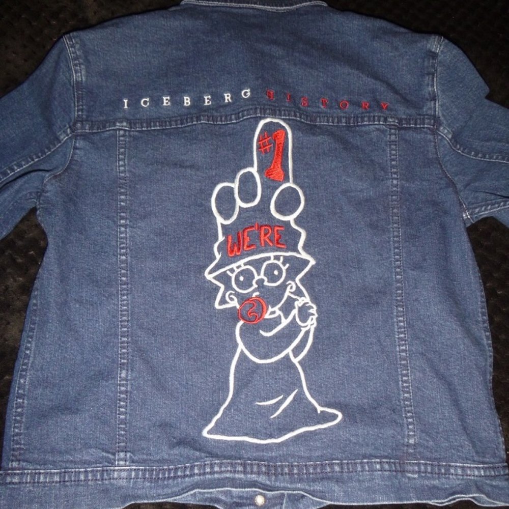 VINTAGE Iceberg History MAGGIE SIMPSON embroidered denim Jean Jacket 42 S vtg